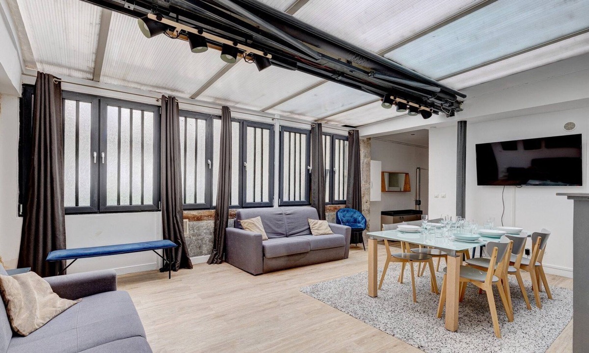 Quartier de la Folie-Mericourt Apartment | 164 Suite Rudy - Superb apartment in Paris.