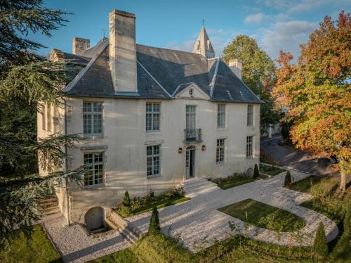 Bures-sur-Dives Villa | 16th century Norman Manor