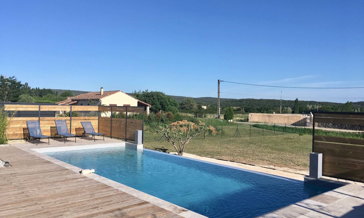 Vagnas House | 175 m2 contemporary house with patio and private infinity pool