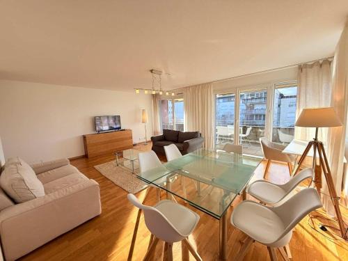 Lausanne Apartment | 178 Good location spacious and free parking included