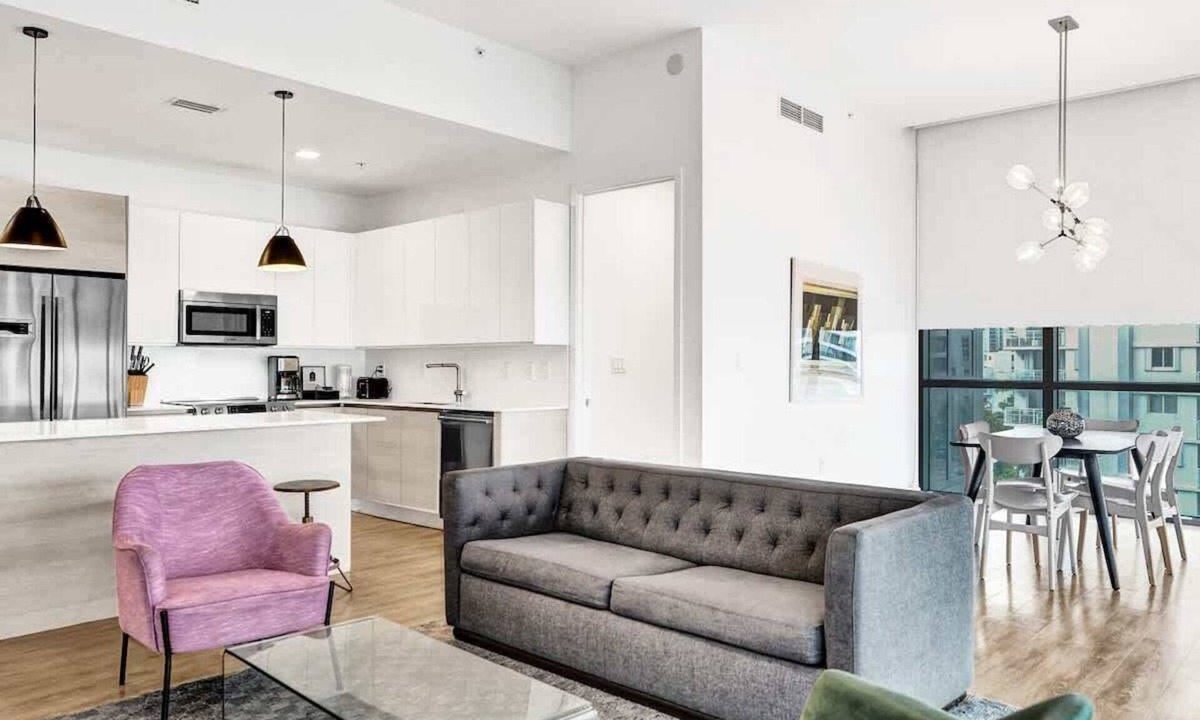 West Avenue Apartment | 17WEST | Spacious 3BR Apartment with Balcony -503