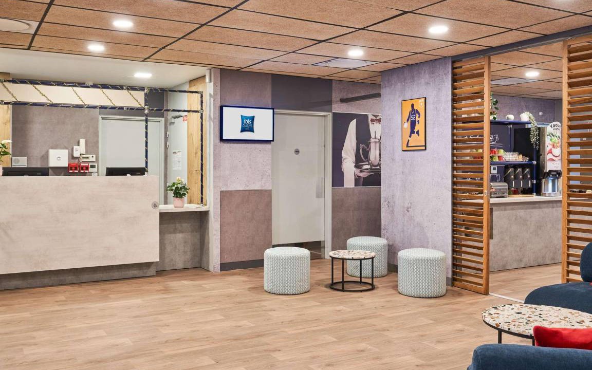 Saint-Maurice Hotel | 18 m² Hotel ∙ 127 guests