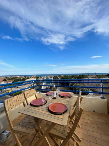Frontignan Apartment | 180 panoramic terrace