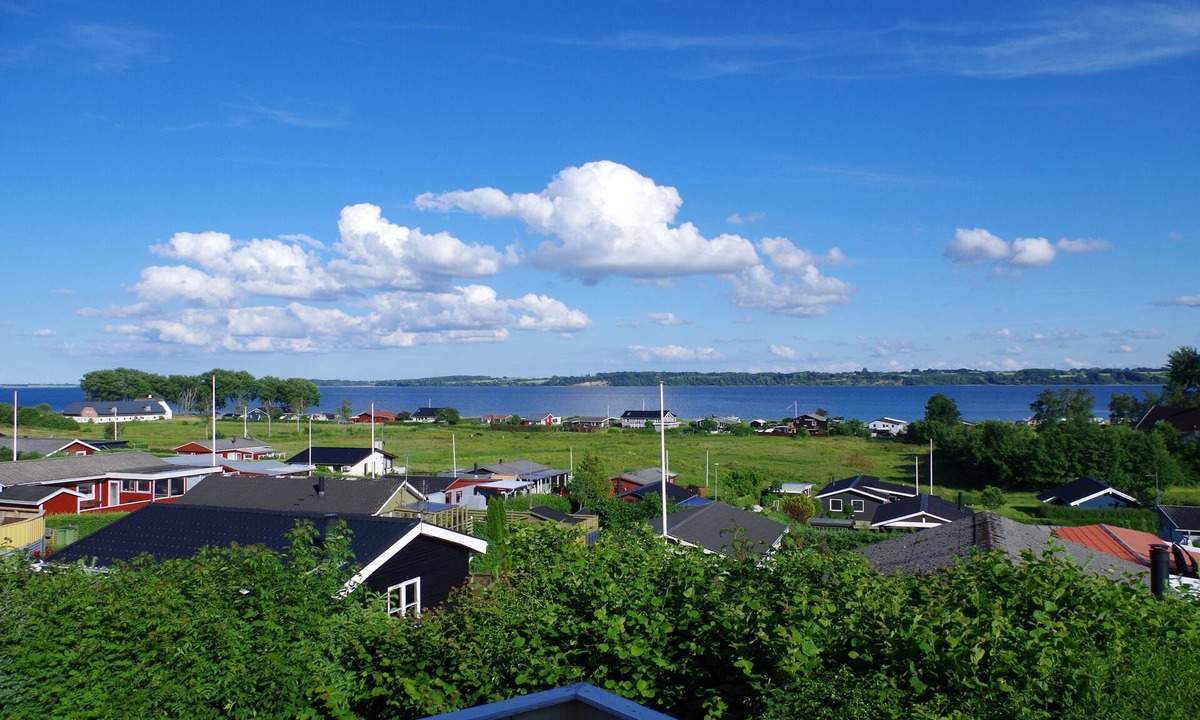 Aabenraa House | 180° sea view, close to the beach, 6 pers./3 rooms, WLAN, all year round, fenced garden