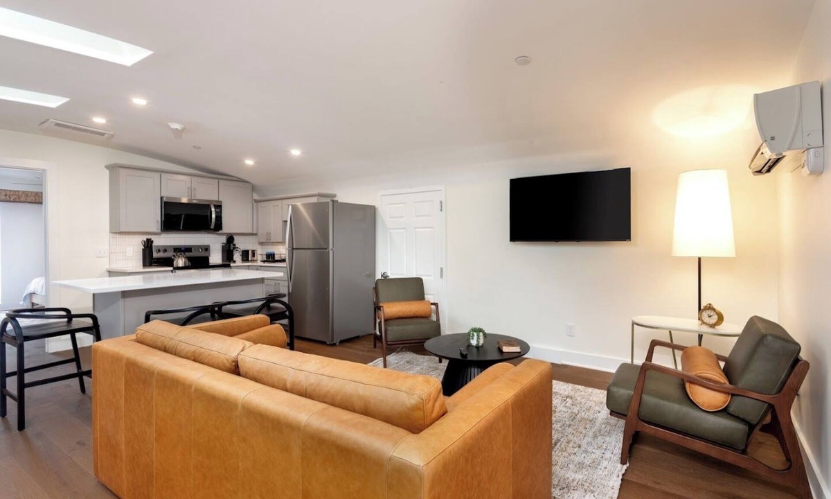 Lewiston Apartment | 1812- Frontier House