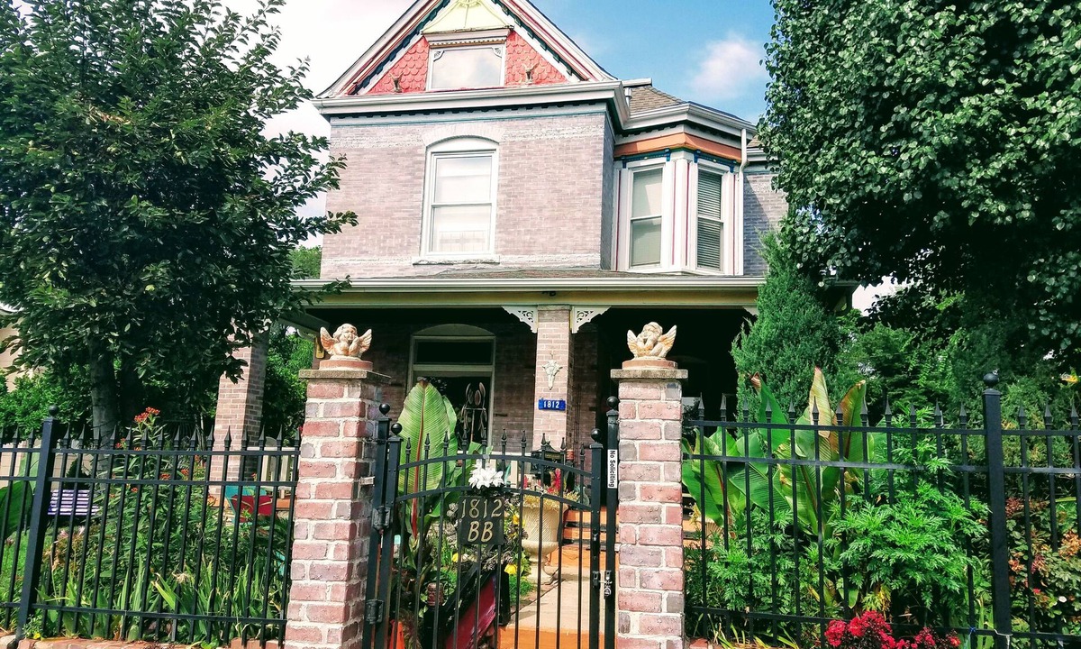 Westside North Bed & Breakfast | 1812 Overture B&B