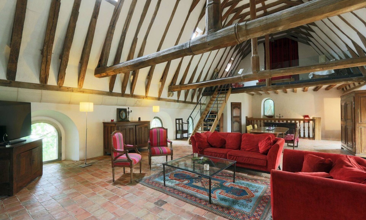 Tours House | 184 Walvein - EGLISE