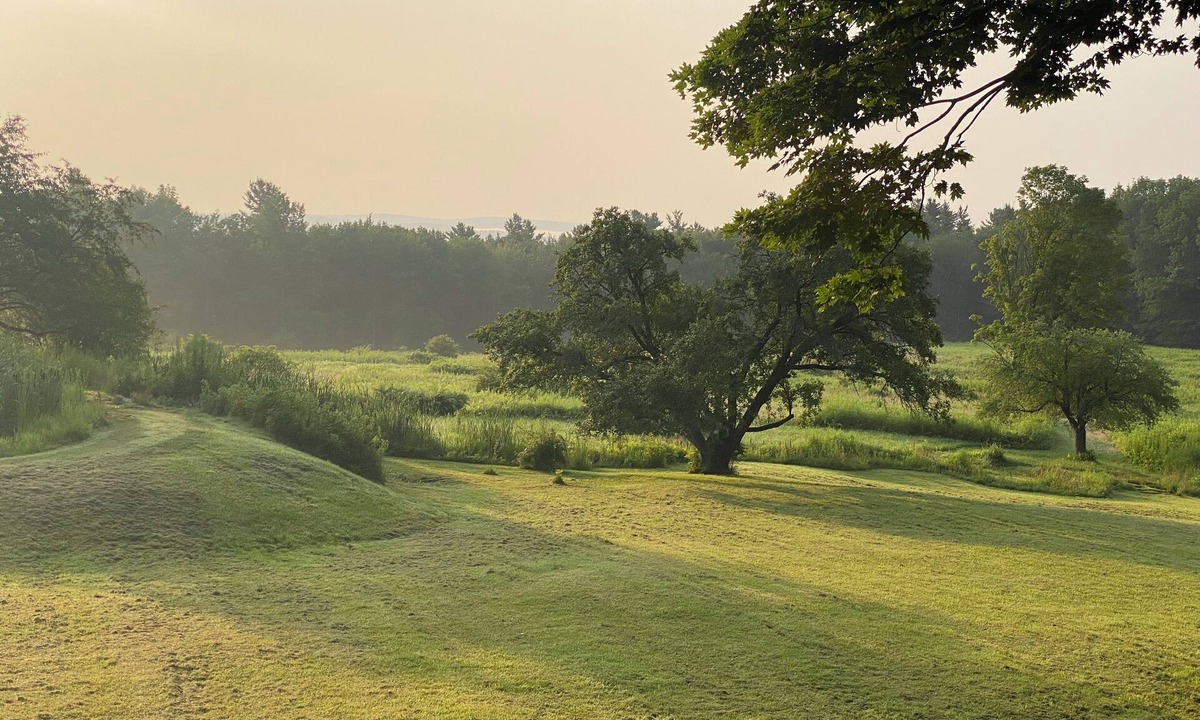 Middlefield House | 1840's Ship Captain's Farm Estate, 6-10 guests
