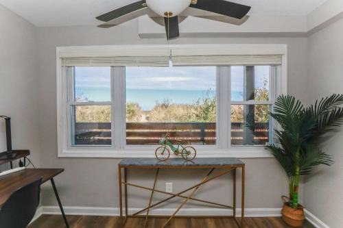 Cottage Line Apartment | 1866 EOV Dune Suite