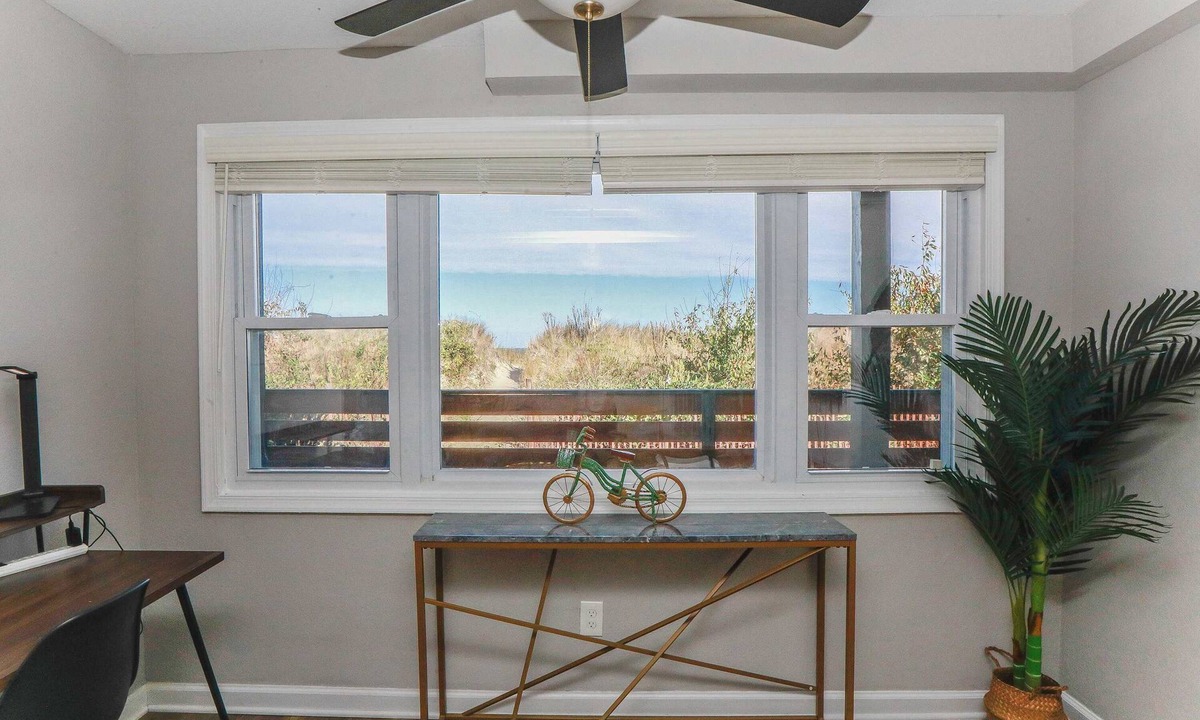 Cottage Line Apartment | 1866 EOV Dune Suite S