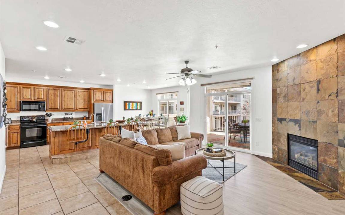 St. George Condo | 187 m² Condo ∙ 3 bedrooms ∙ 12 guests