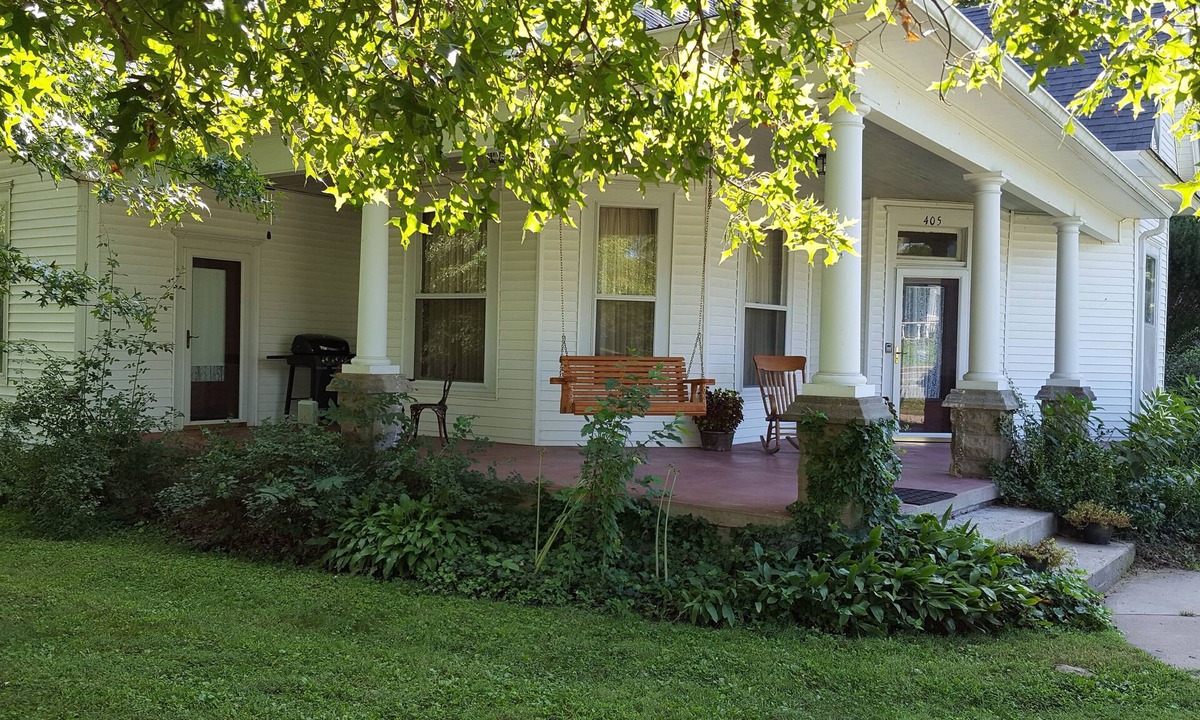 Blackwater House | 1897 Historic Home In Midwest