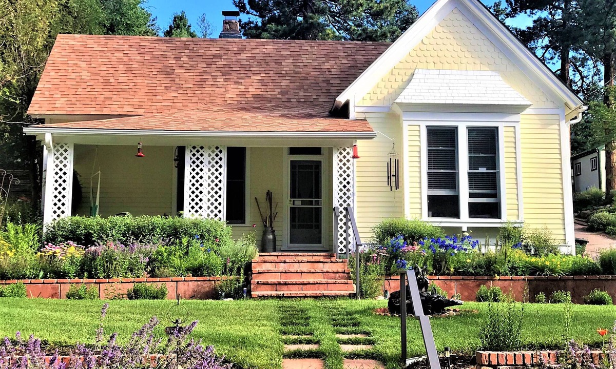 Cascade House | 1898 Victorian Bungalow Nestled at the Base of Pikes Peak-Near Attractions