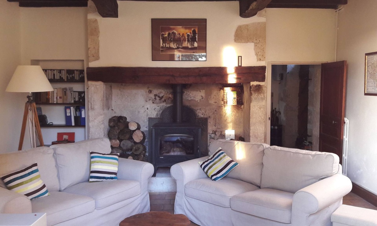 La Romieu House | 18th century Gersoise house, secluded, swimming pool, wooded grounds