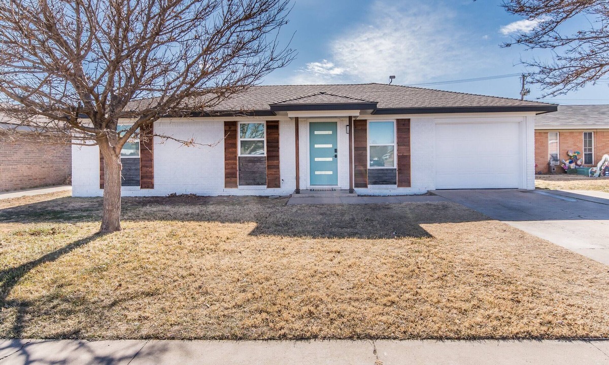 Dumas House | 18th Street Retreat