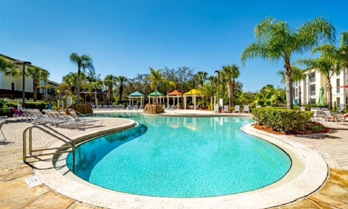 West Kissimmee Condo | 19-104 Legacy Dunes, 2 King Beds, 2 Bathrooms, Heated Pool, No Resort Fees !