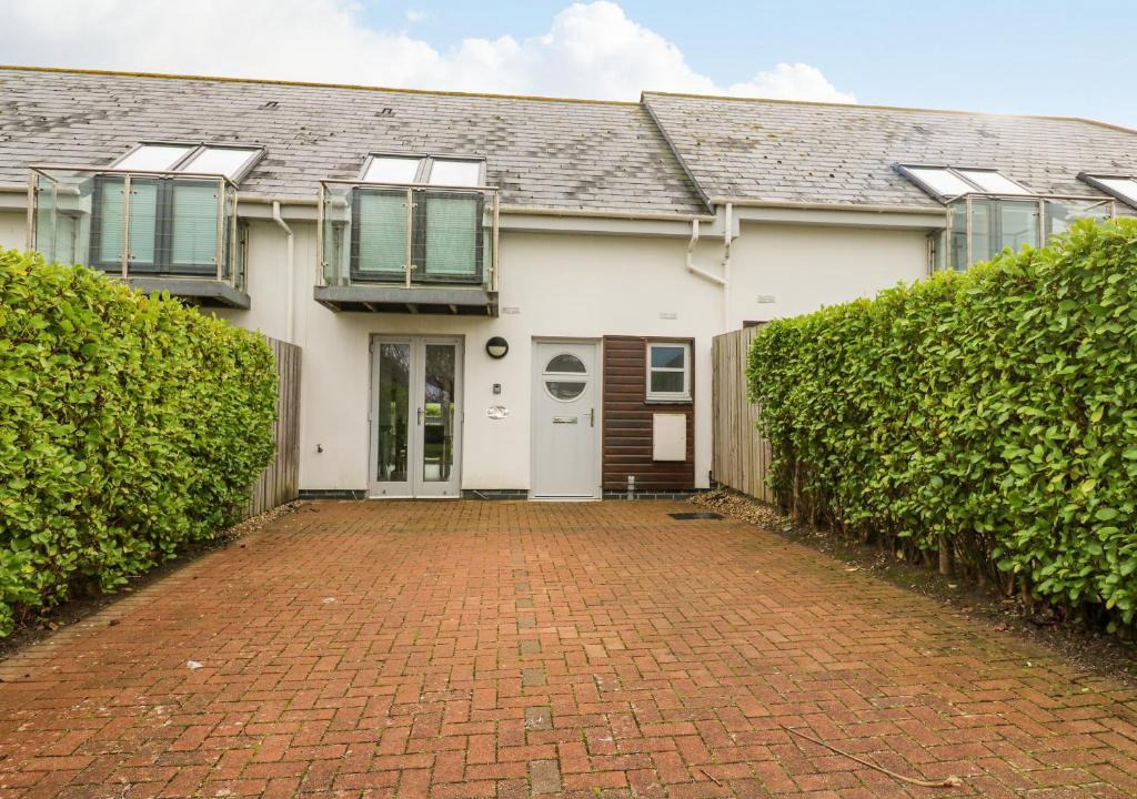 Padstow House | 19 Bay Retreat Villas