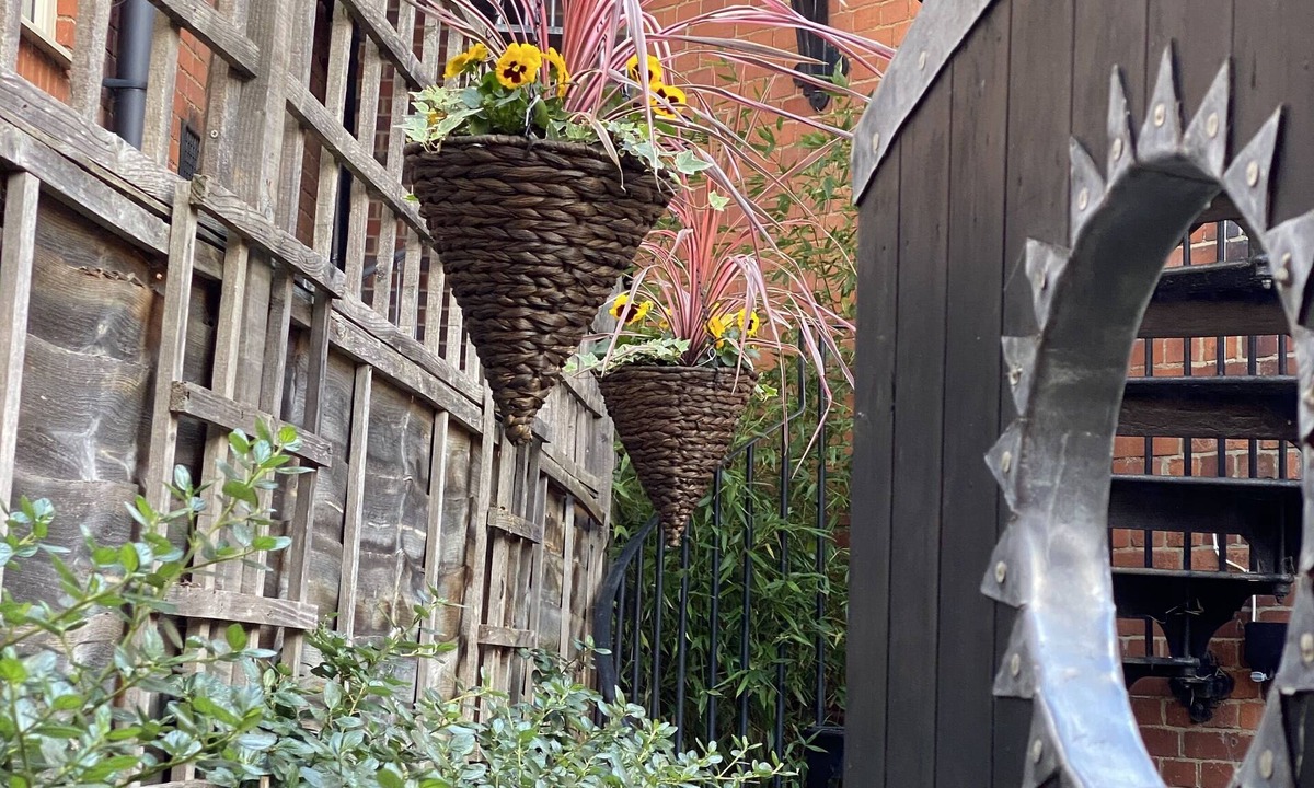 Henley Bed & Breakfast | 19 Station Road