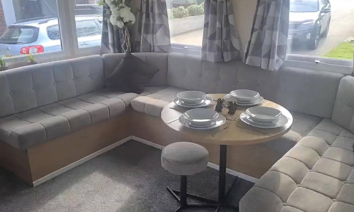 Louth Cabin | 192 Rickardos Holiday Lets