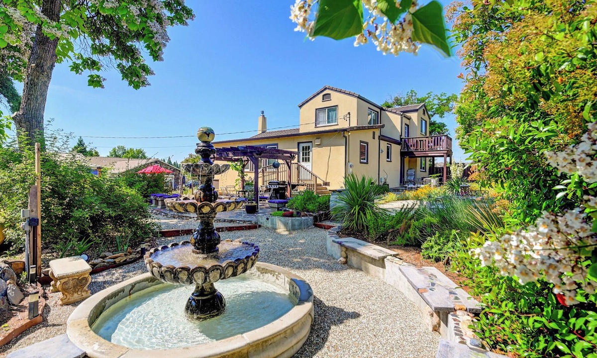 Murphys House | 1927 - Murphys Vacation Rentals