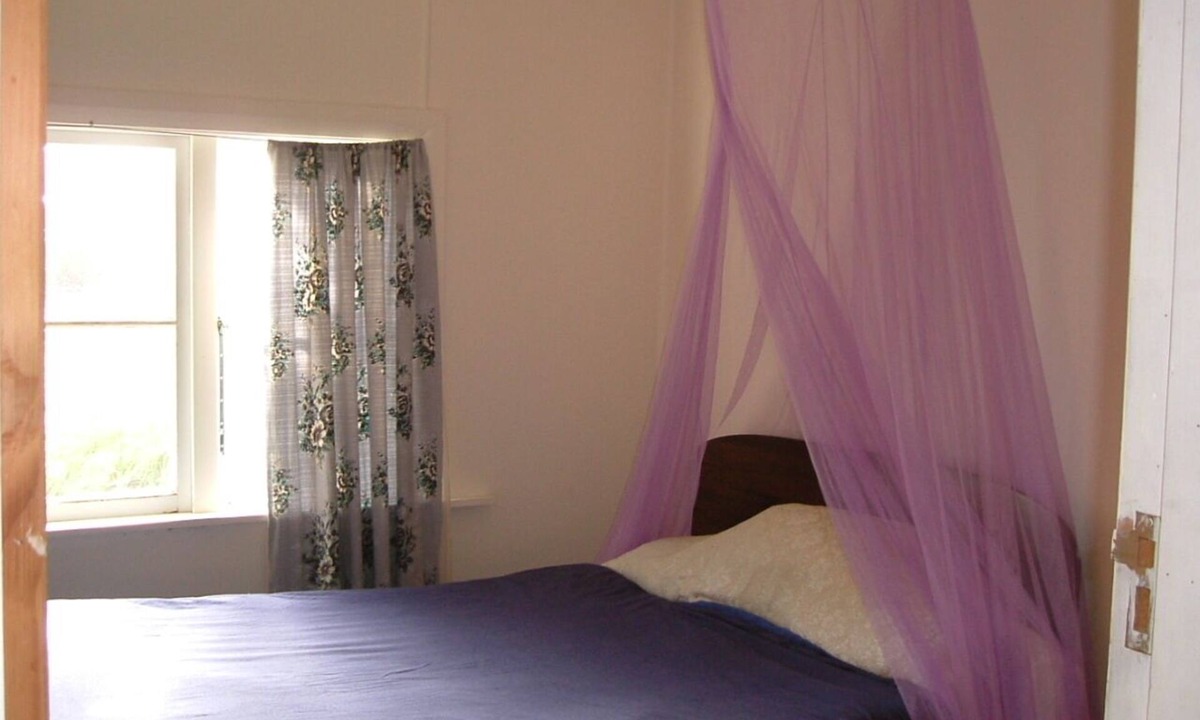 Himatangi Beach House | 1950's Kiwiana bach