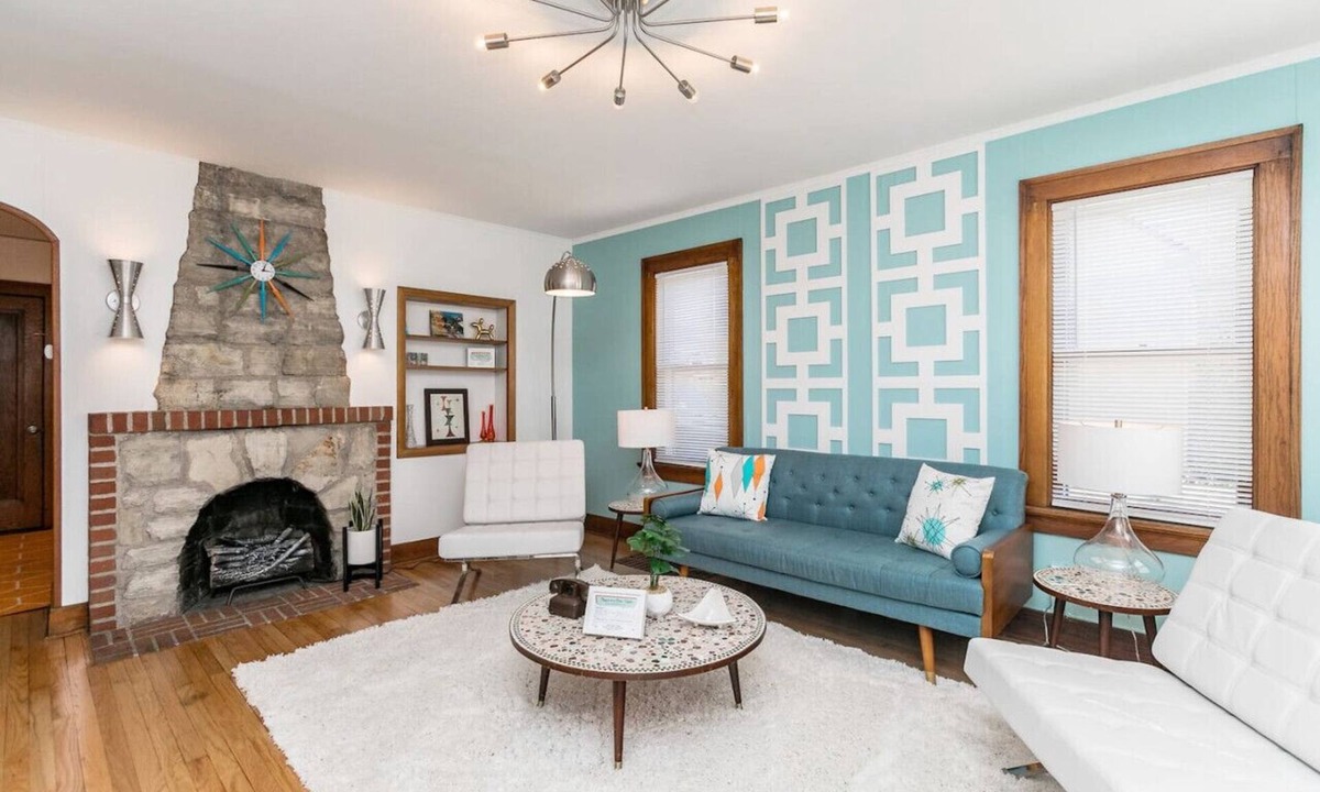 Cedar Rapids House | 1960s Gem-Close to Downtown & In a Quiet Area