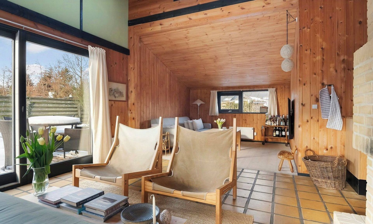 Saksild Strand House | 1970s holiday home with beach at the road's end