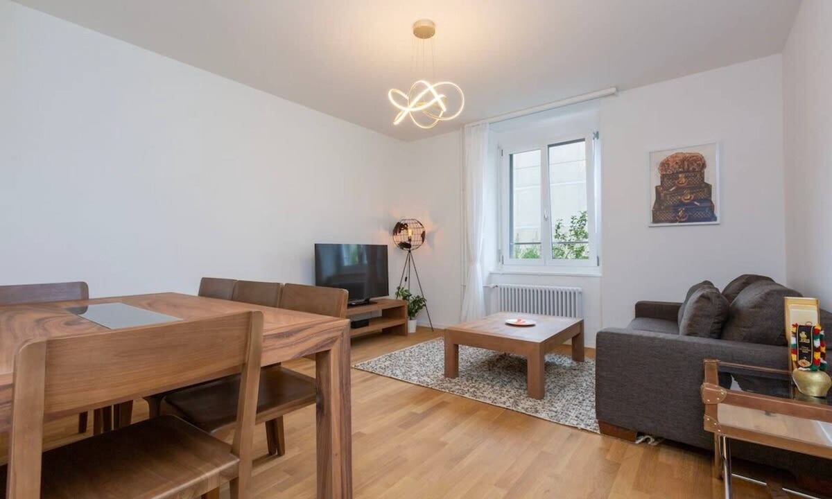 Werd Apartment | 1B - In the heart of Zurich - Chic 2-BR Luxury Apt