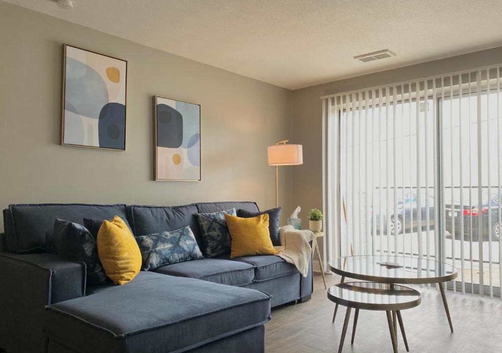Rosedale Apartment | 1bed 1 bath Condo with Movie Projector!