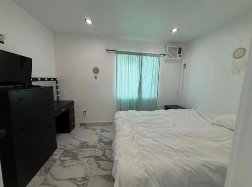 West Hills Apartment | 1Bedroom 1Bathroom