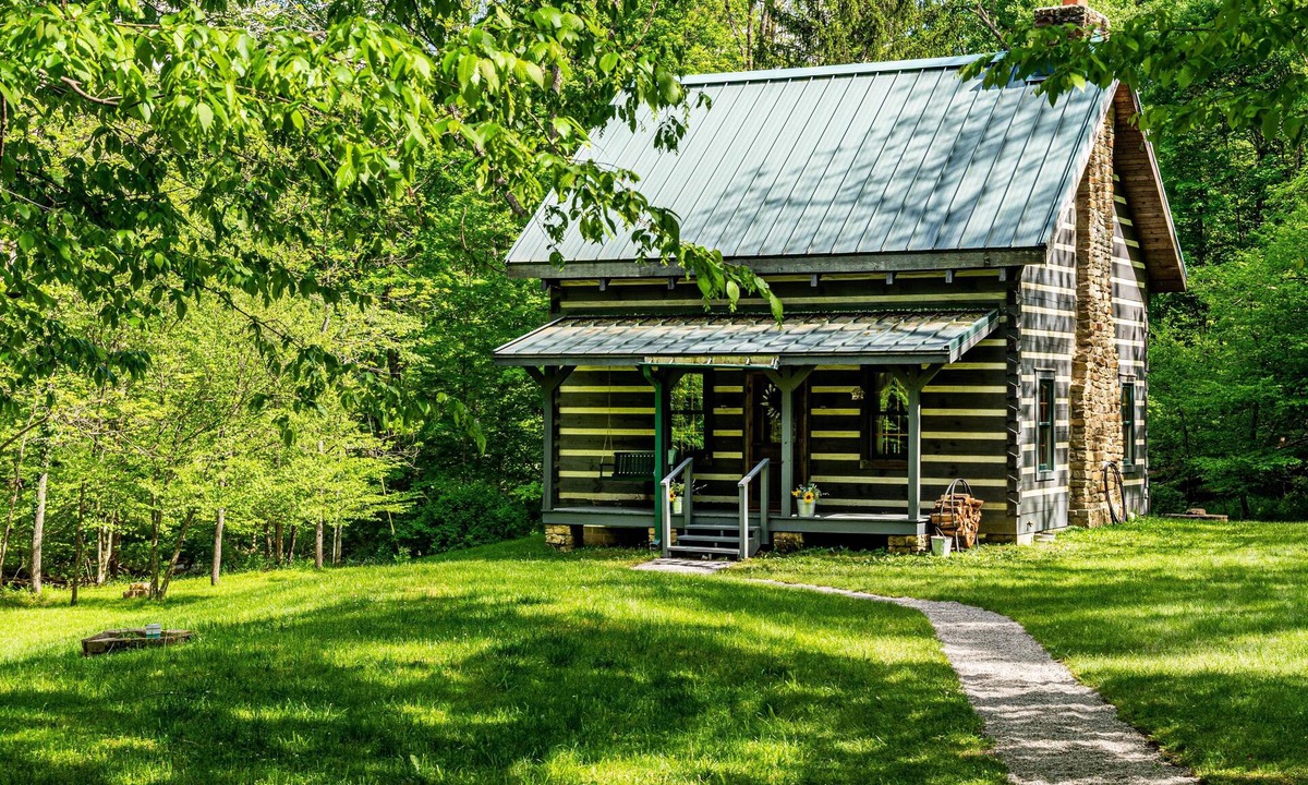 Nashville Cabin | 1BR, 1BA Log Cabin