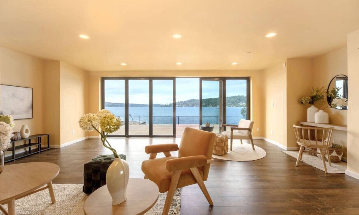 Issaquah House | 1BR 2BA Lower Unit with Lake Access - Prime Spot