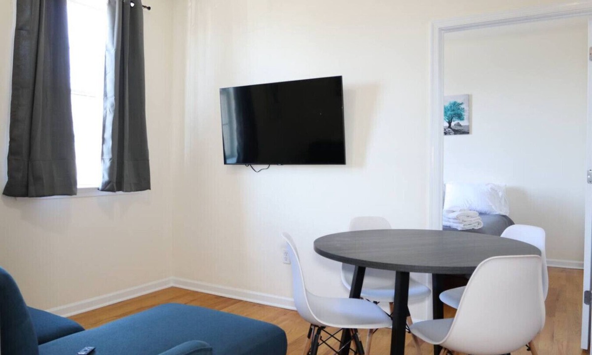 Belleville Apartment | 1BR Apartment - Free Parking - Self Check-In
