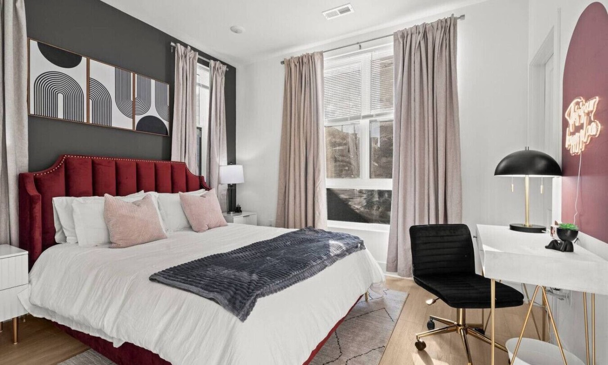 Mantua Apartment | 1BR by UPenn, Museums, Zoo, CHOP, Drexel, Rocky