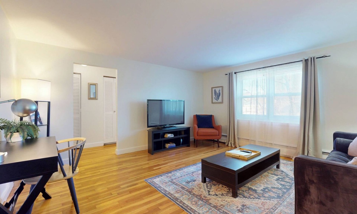 Brookline Apartment | 1BR Close to Longwood Medical