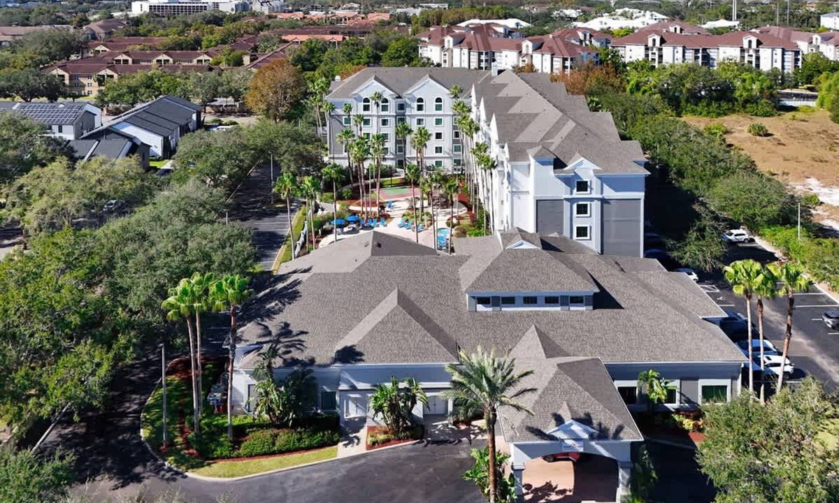 Florida Central Atlantic Coast Apartment | 1BR Free Shuttle to Disney Parks