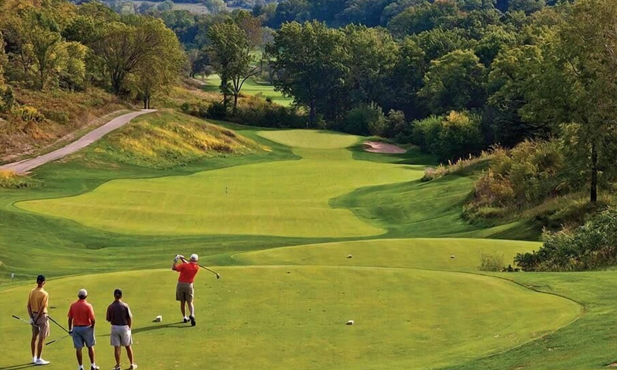 Hanover Condo | 1br Golfing in Beautiful Galena