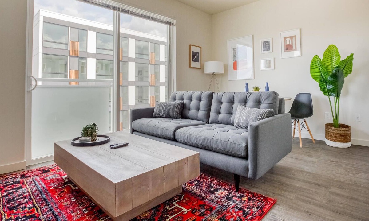 Downtown Apartment | 1BR in Redmond with On-Site Amenities