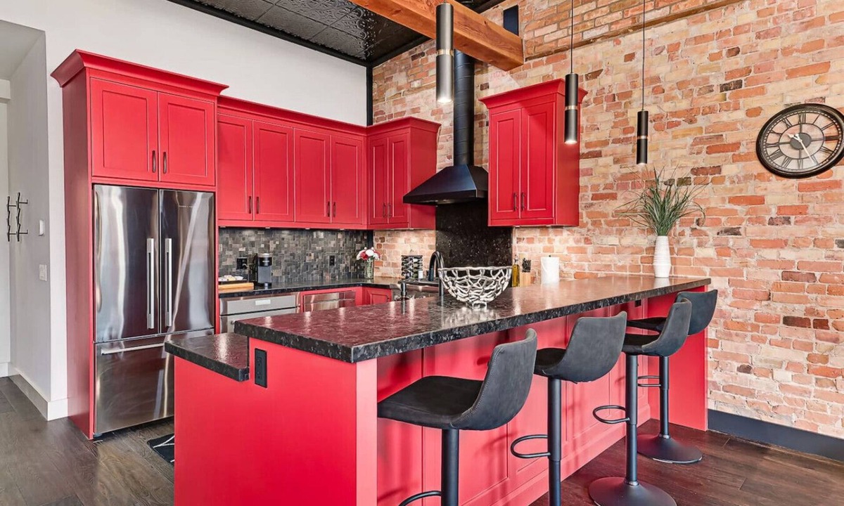 Collingwood Condo | 1BR King Suite Overlooking Downtown Collingwood