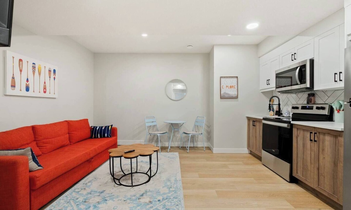 Southeast Calgary House | 1BR Lower Level Suite with Secure Entry & Laundry