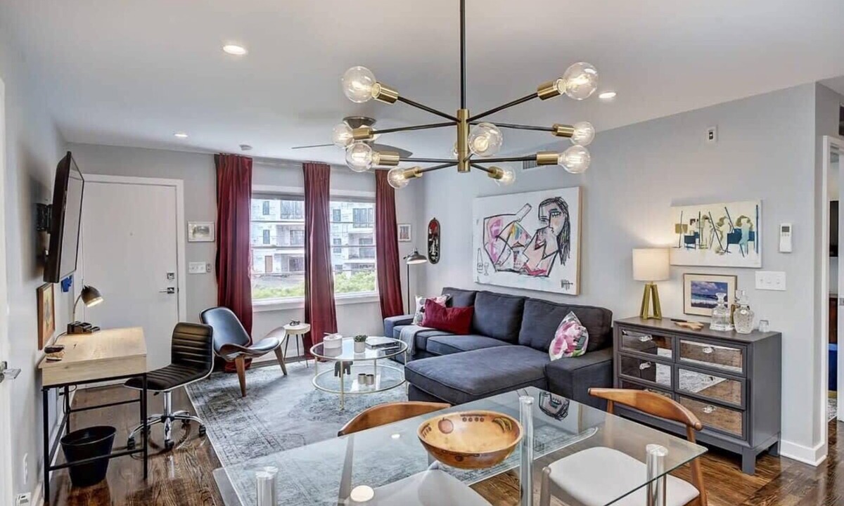 Cherry Condo | 1BR Myers Park Condo: King Bed & Parking Near Bank of America Stadium & Uptown