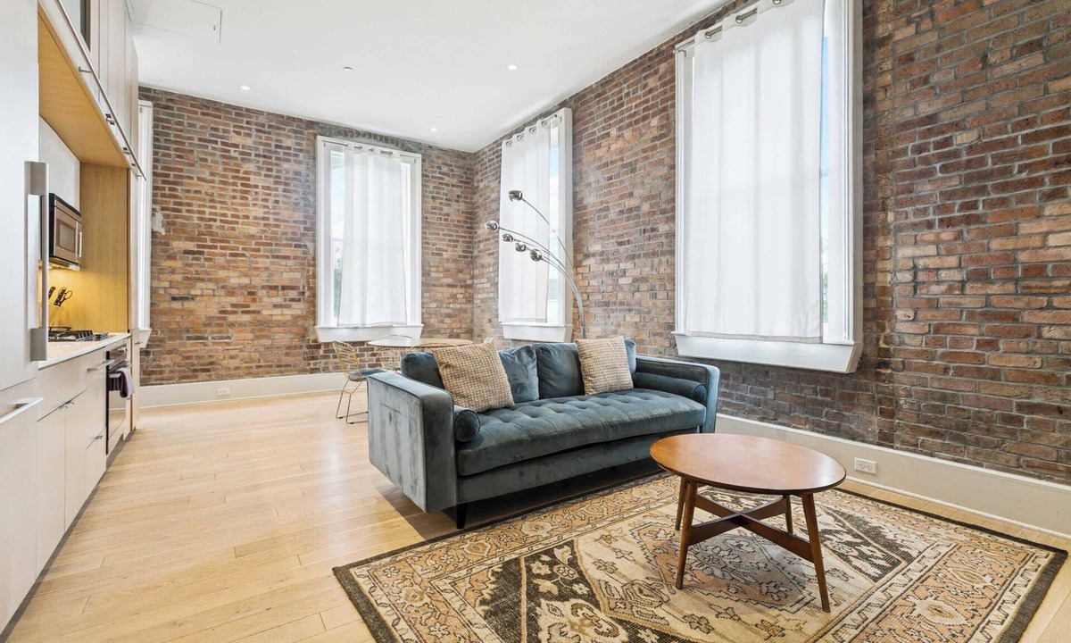 Tulane - Gravier Apartment | 1BR Near Downtown New Orleans | Gated Parking