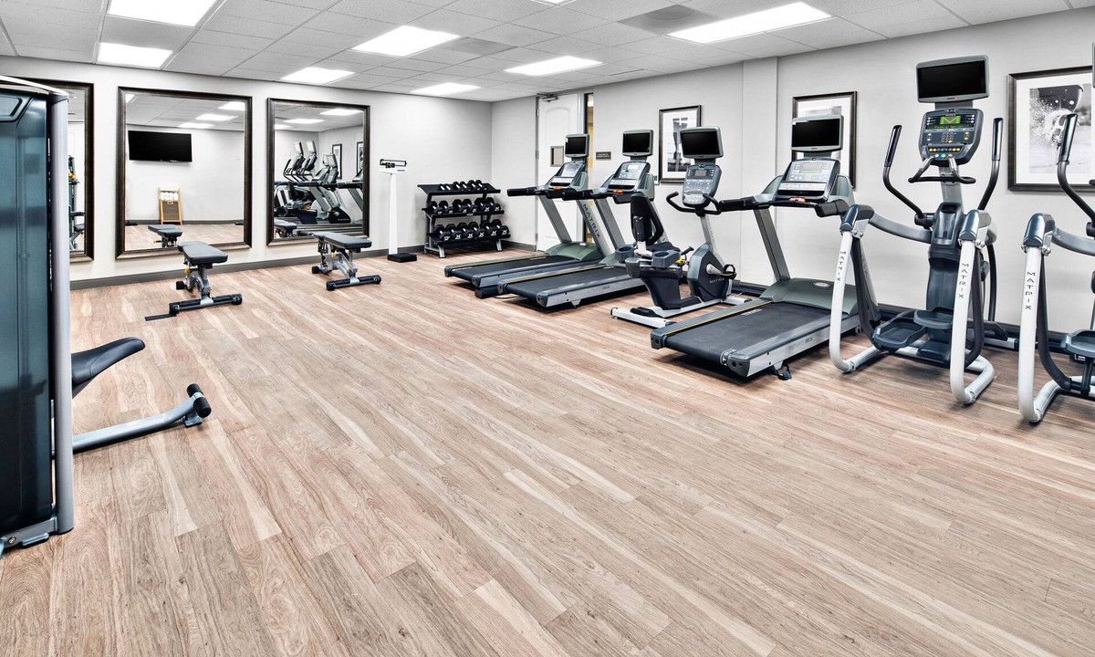 Irvine Business Complex Apartment | 1BR Queen Suite | Full Kitchen & Free Breakfast