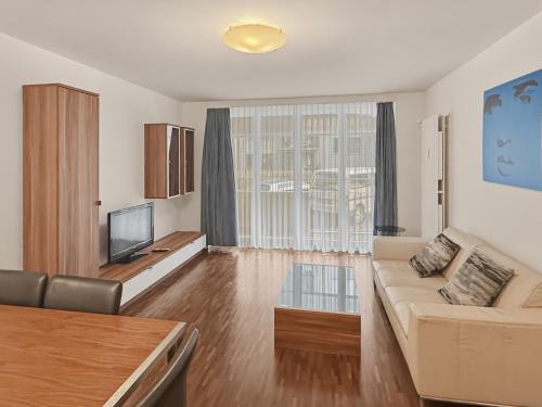 Seefeld Apartment | 1BR with balcony near lake - Flower 1