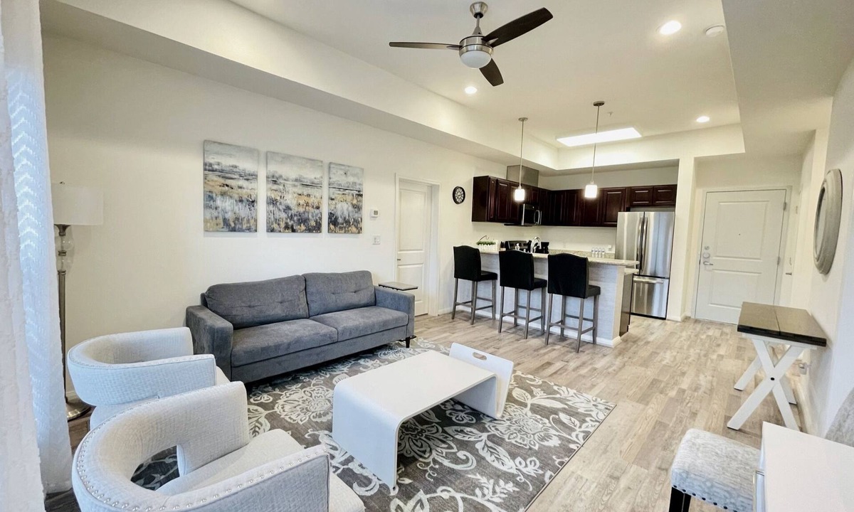 Katy Condo | 1G| Exploring the Greater Houston| Cozy Private Condo