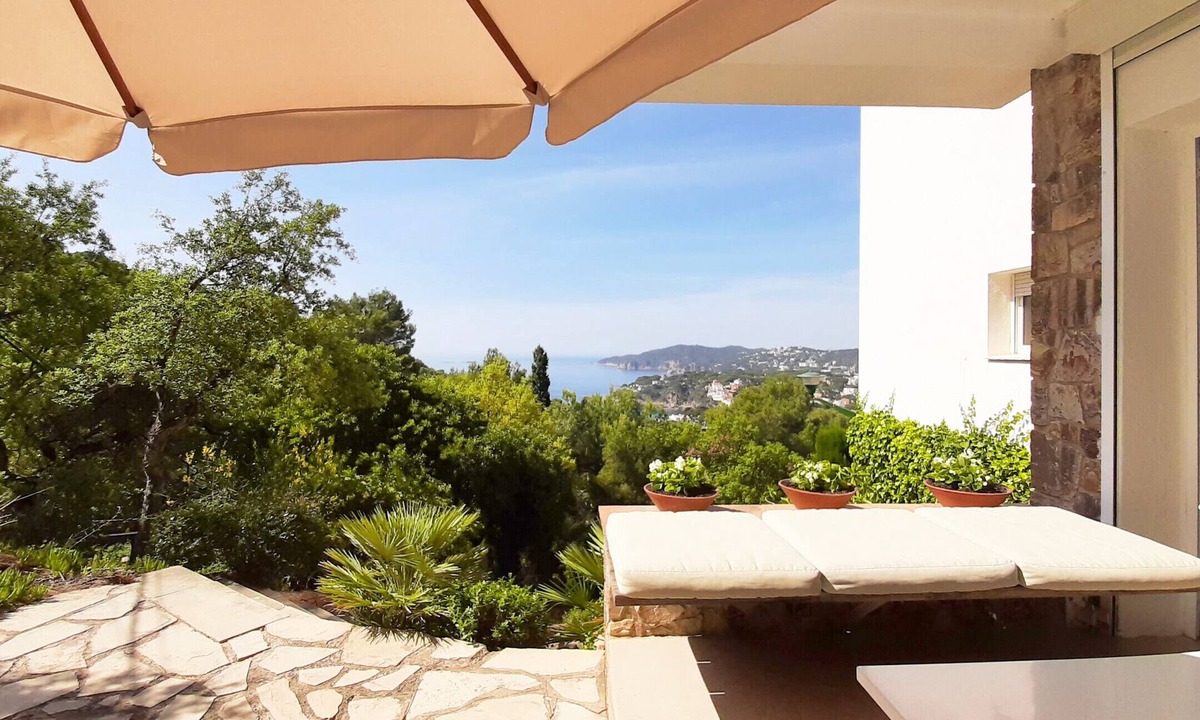 Llafranc Apartment | 1MIRAN 02 - Apartment for 4 people with terrace located just 550m from the beach and the center of Llafranc