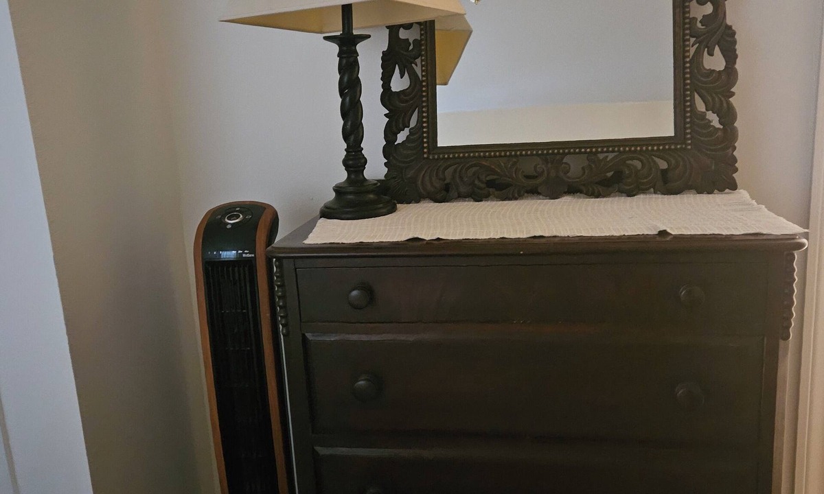 Rome House | 1st floor Duplex across from woods valley ski resort next to lake delta