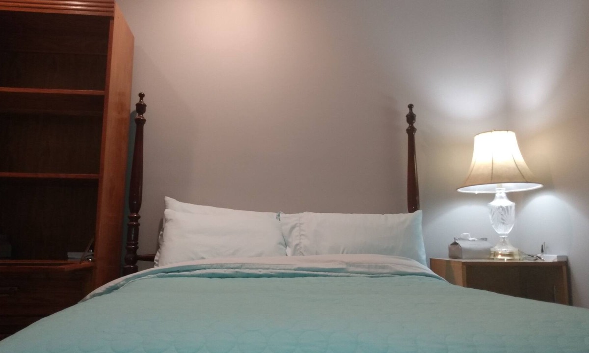 Aldenville Apartment | 1st Floor Suite, Kitchenette (B)