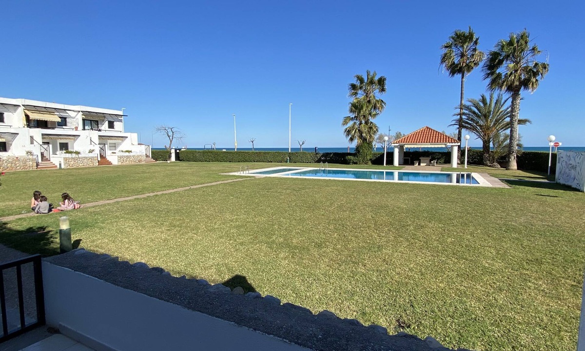 Benicarlo Apartment | 1ST LINE BEACH SWIMMING POOL