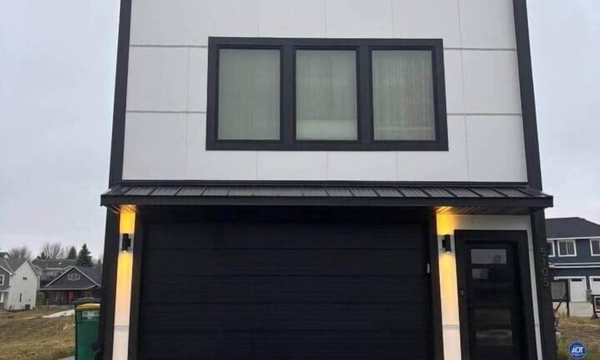 Rochester House | 1st Luxury Residential Elevator rooftop deck